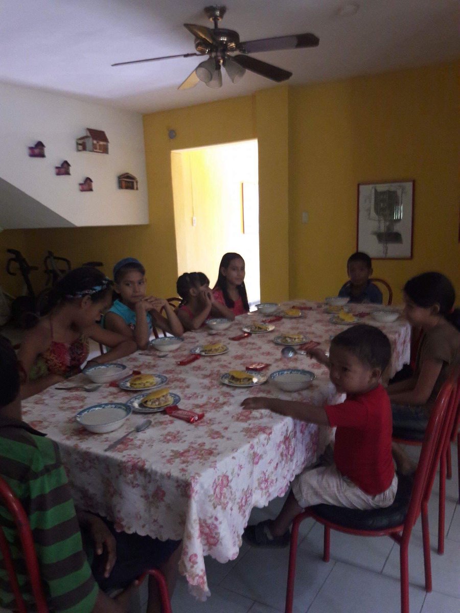 imvzlan's tweet photo. Please spread the word and help us help Venezuelan children starving due to food shortages in Venezuela. Thanks you!

#SOSVenezuela https://t.co/A8lRFh8MMb