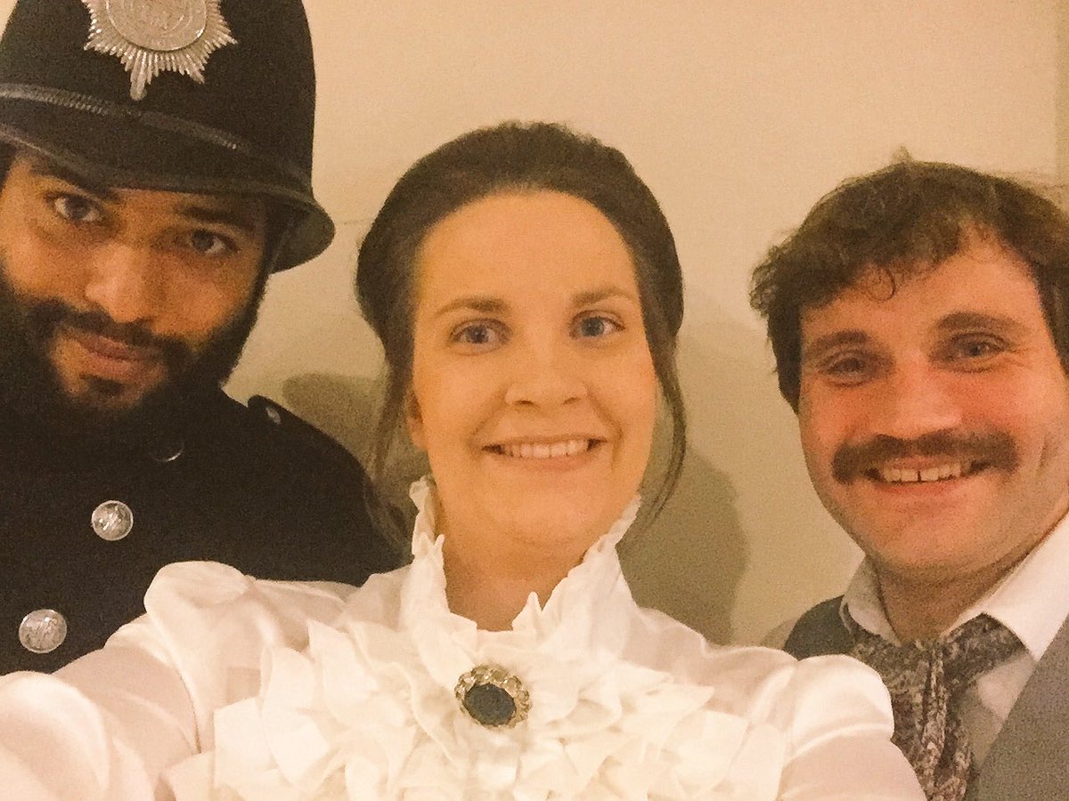 AWAPrd's tweet photo. #Cast pre #show photo! Get you self down @Openealing for 8pm to see #SpectresOfPoe! #HalloweenWeekend #Terror
#Ealing #ActorsLife #Theatre https://t.co/LYiWRFqr5H