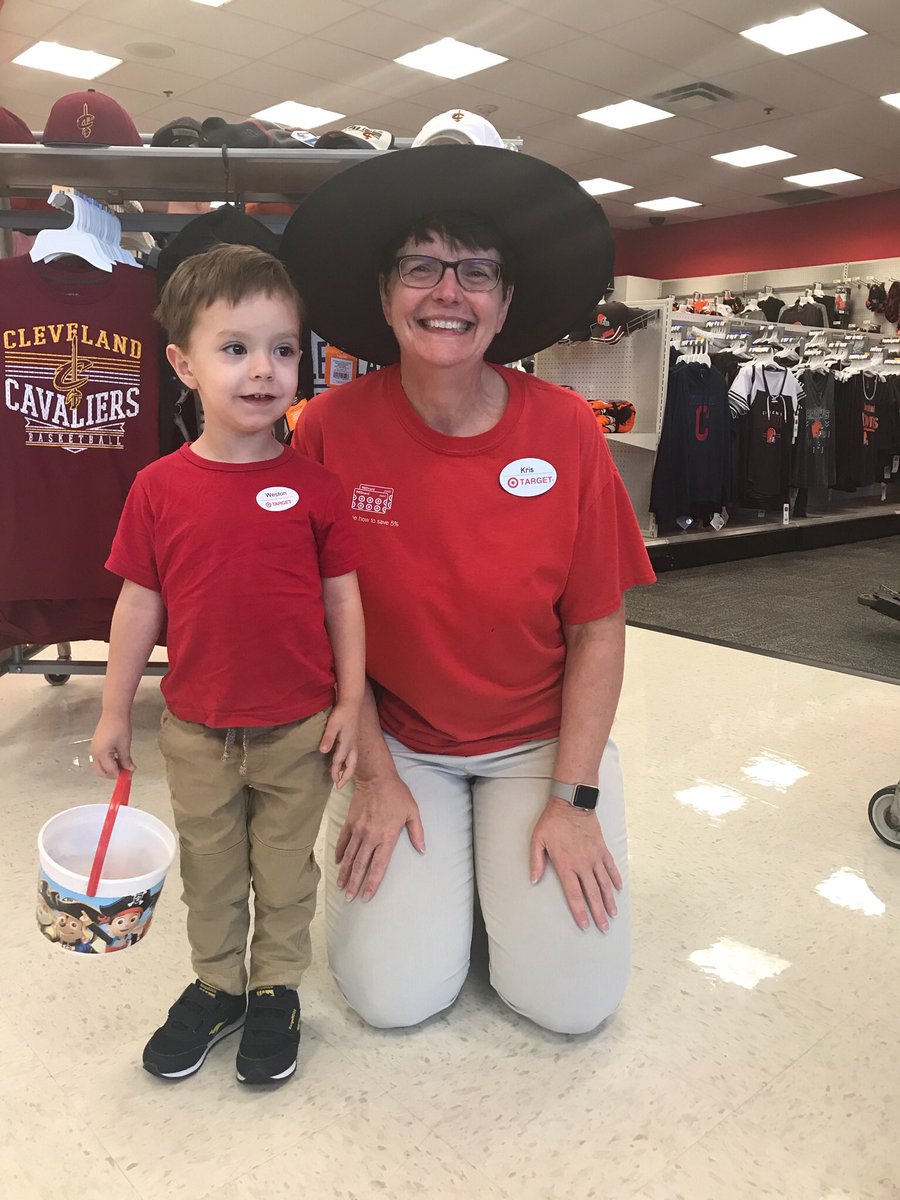 Jennife54650870's tweet photo. @KColeman32 @rickd0055 @AmandaLAmes Halloween Event 2119. What costume is better than a Target employee? #Halloween https://t.co/Y7LigRfwSk