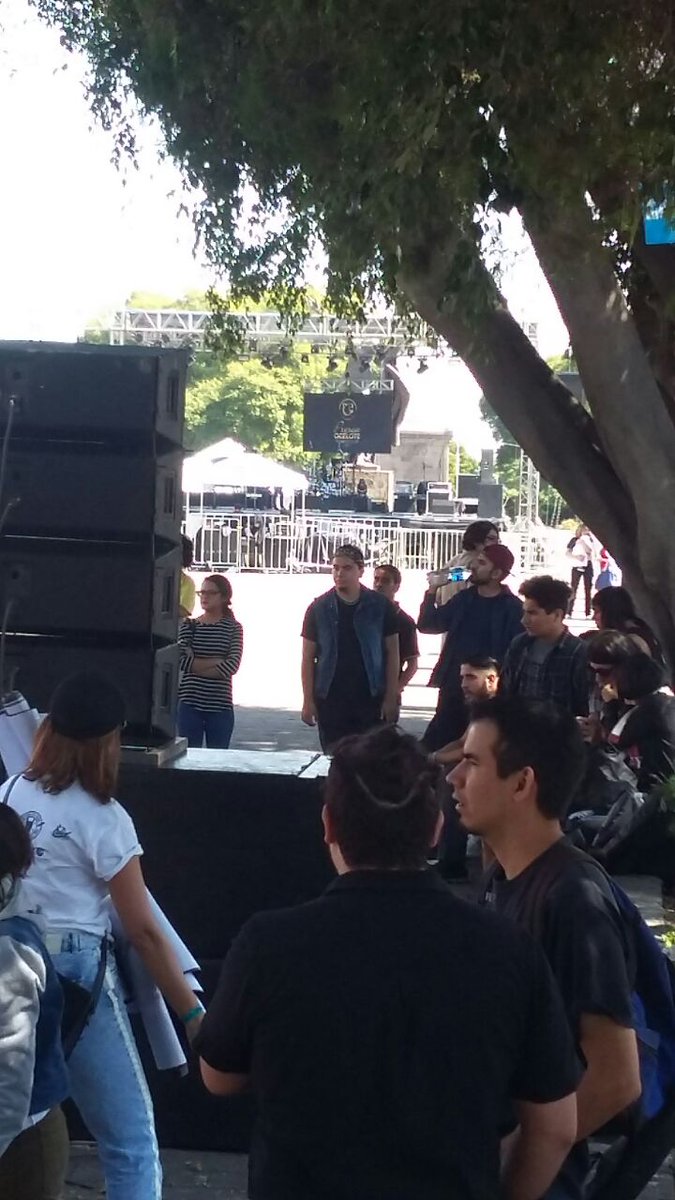 2DecadasMedio's tweet photo. #AlMomento
A punto de dar comienzo el 
Festival Informativo para la Prevención de Enfermedades Renales (FIPER) en Plaza de la República #2DM https://t.co/Db5mCoFfeR
