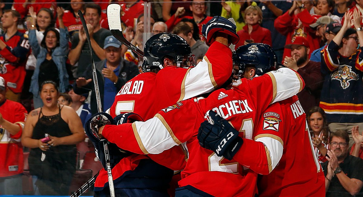 With help from fans, #FlaPanthers hope to continue to shine on home ice.  » bit.ly/HomeAdvantage1… https://t.co/oZckTFNwYB