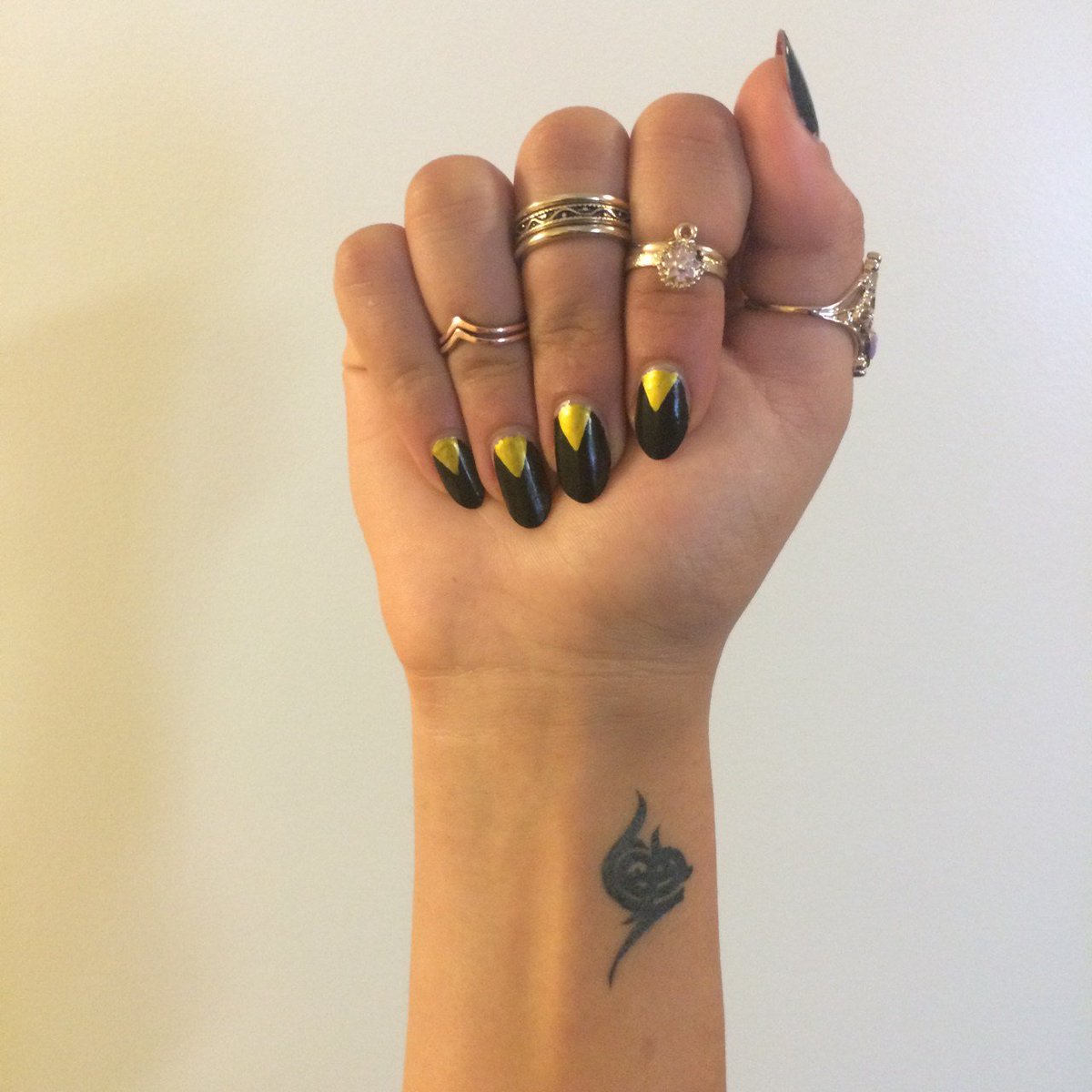 tattooideas__'s tweet photo. Tattoo of grandpas signature in assyrian #WristTattoos https://t.co/EB2Zm5U2xf https://t.co/1XvpHm0G5M