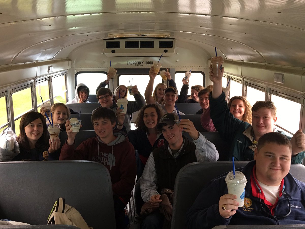 ParisTNffa's tweet photo. Thanks @culvers for the frozen treats that capped off an awesome @NationalFFA Convention!! #supportAgEd #caramelcashewsundaeisthebest https://t.co/S8jfuDeA40