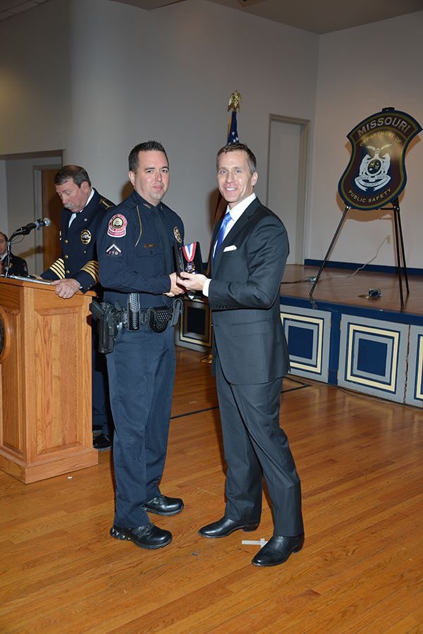 JoplinPD's tweet photo. Governor Greitens presented the Medal of Valor to JPD Detective Jason Francis/Officer Adam Brannin/Fmr Sgt Rives today in Jefferson City. https://t.co/dWKwfkSPiC