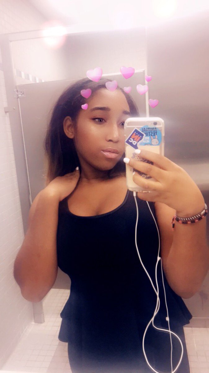 taylorchizz's tweet image. Girl . They don’t know your worth.