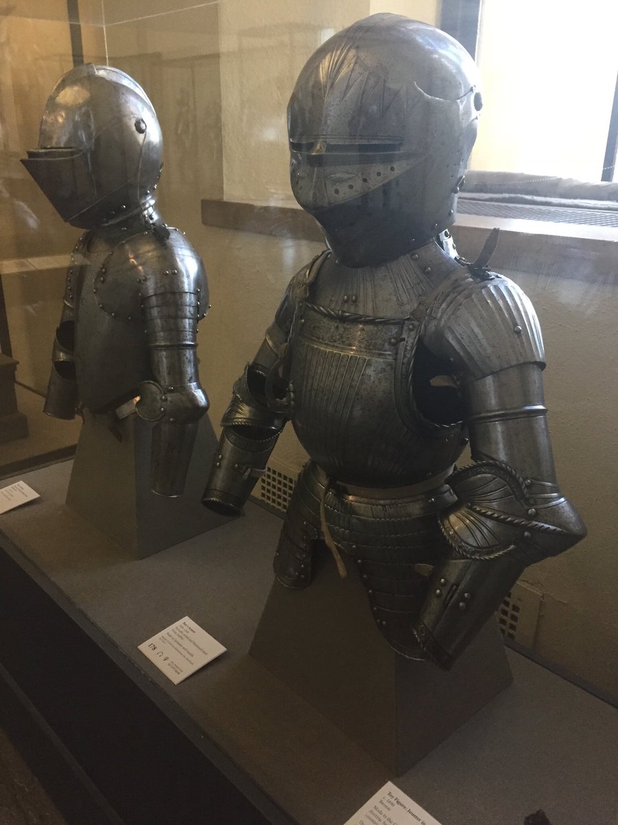 AndreaGCoffey's tweet photo. Medieval squires gear! #squirespride https://t.co/NFLrEqtHBU