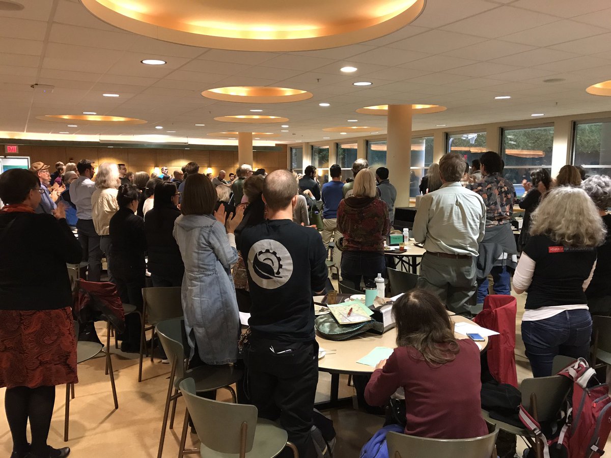 ClimateSummit19's tweet photo. More than 200 people at the #nyclimatesummit today! Inspired and ready to take action to build out #Renewables and save the #climate! https://t.co/hU1D55gjo9