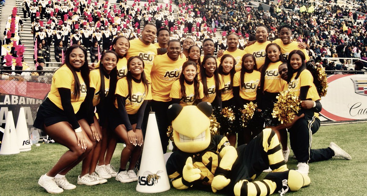MagicCtClassic's tweet photo. The folks make @BamaStateSports
and @AAMUBulldogs look good! #ThisisHowWeClassic #ClassicTime https://t.co/1NP6Yvo3uK