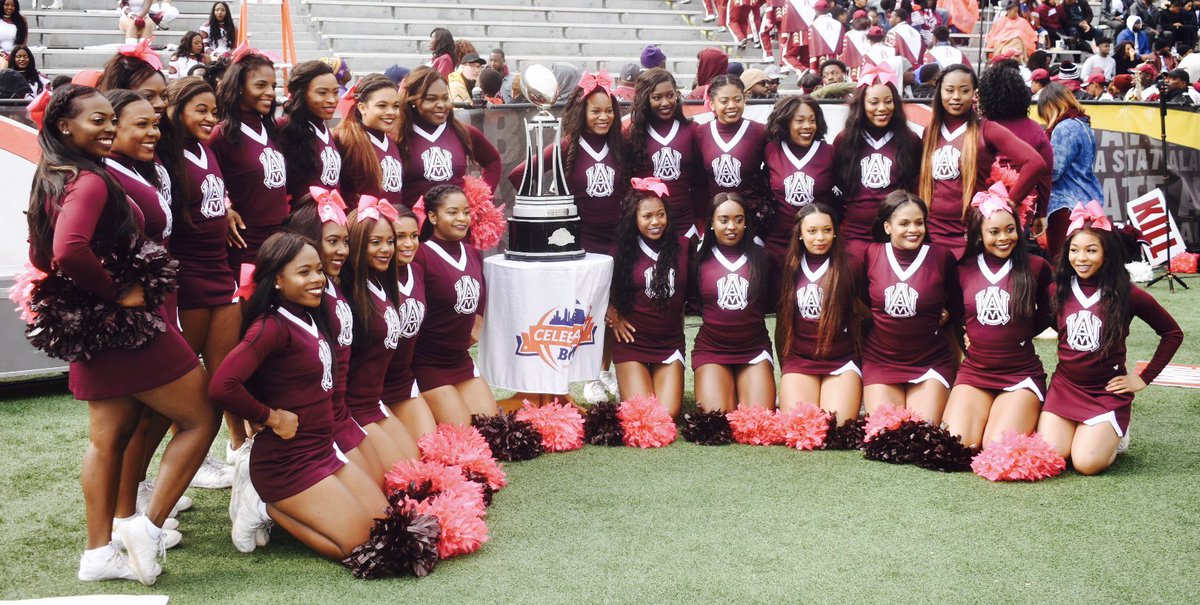 MagicCtClassic's tweet photo. The folks make @BamaStateSports
and @AAMUBulldogs look good! #ThisisHowWeClassic #ClassicTime https://t.co/1NP6Yvo3uK