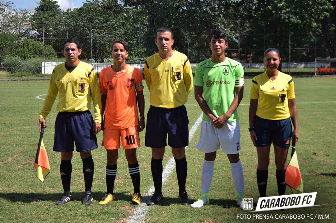 Carabobo_FC's tweet photo. #Sub14 | ¡Nuestros granates dejaron toda el alma en el campo en busca de la ansiada clasificación! ¡Son nuestro orgullo! 👏🙌 #SerieOro https://t.co/7T1BRfPLr3
