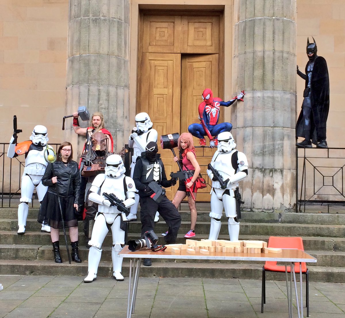 SorchaMacLennan's tweet photo. So #Elgin had a #Halloween family fun day where there was a fancy dress competition for the kids, and loads of photo ops with the #Cosplayers. 
I'm looking forward to #ElCon in 2018!

#ElginBID @ElginBID #LogansFund @Logansfund #ElCon2018 https://t.co/4LuZcgvfKD