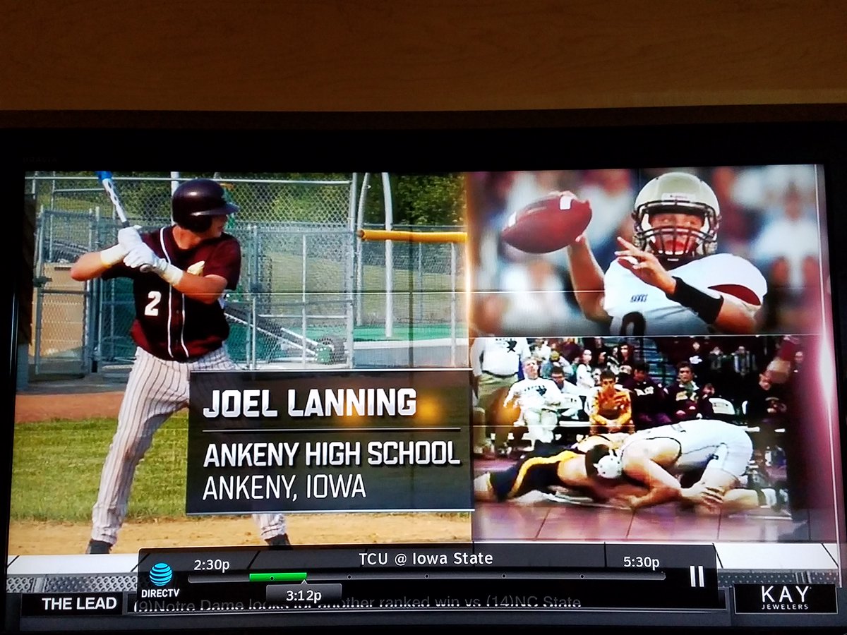bruhlcrew5's tweet photo. Joel Lanning... Multi-sport athlete. It's not a secret, it's how you get better. Football players, get out for wrestling! https://t.co/GhBulvnIxa