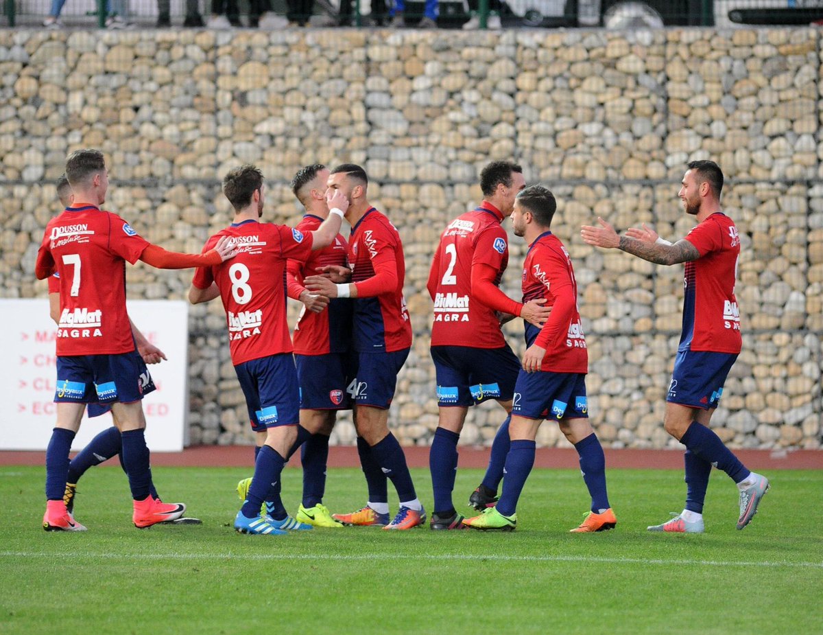 andrezieuxbthfc's tweet photo. #ASFFCA Découvrez les photos 📸 marquantes de cette soirée by S.Popakul. ASF 5-1 @FCAnnecy
#TeamASF🔴🔵 #National2🏆 https://t.co/2cb7X2yowm
