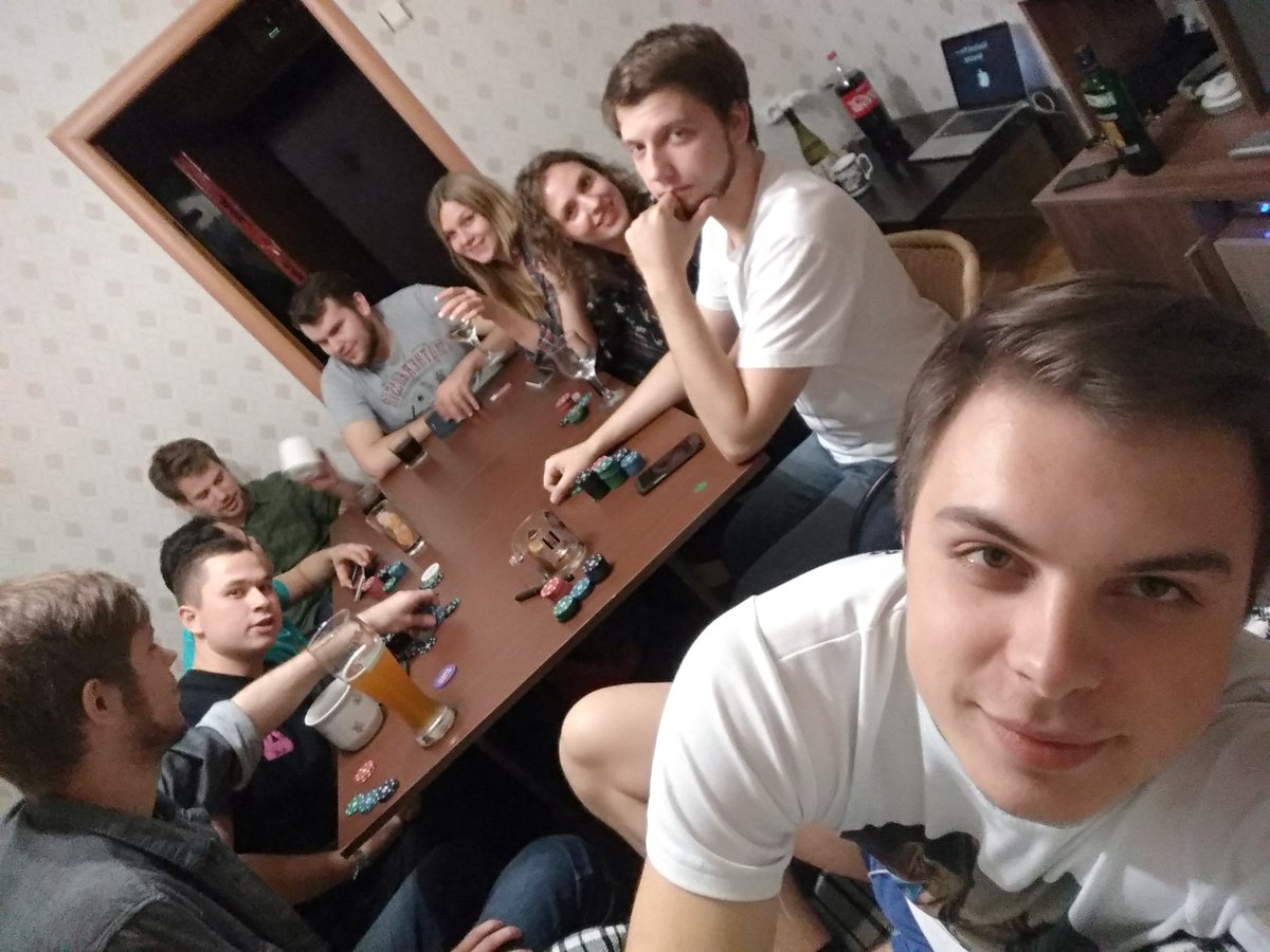 _R3D3's tweet photo. Концентрированный каеф https://t.co/DTzjoIC4O4