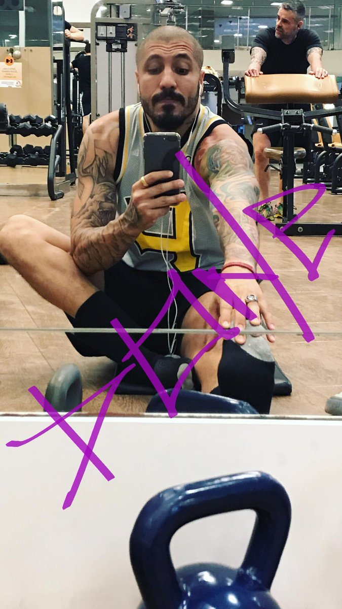 comandoferline's tweet photo. IG Stories Fê/Treino finalizado com sucesso ✔️ e o mod. @adidasbrasil  de hj #crazyexplosivelow ❣️#GoFeMedeirosFit 

https://t.co/AY7yGBq8Jr https://t.co/58W8nxRoHF