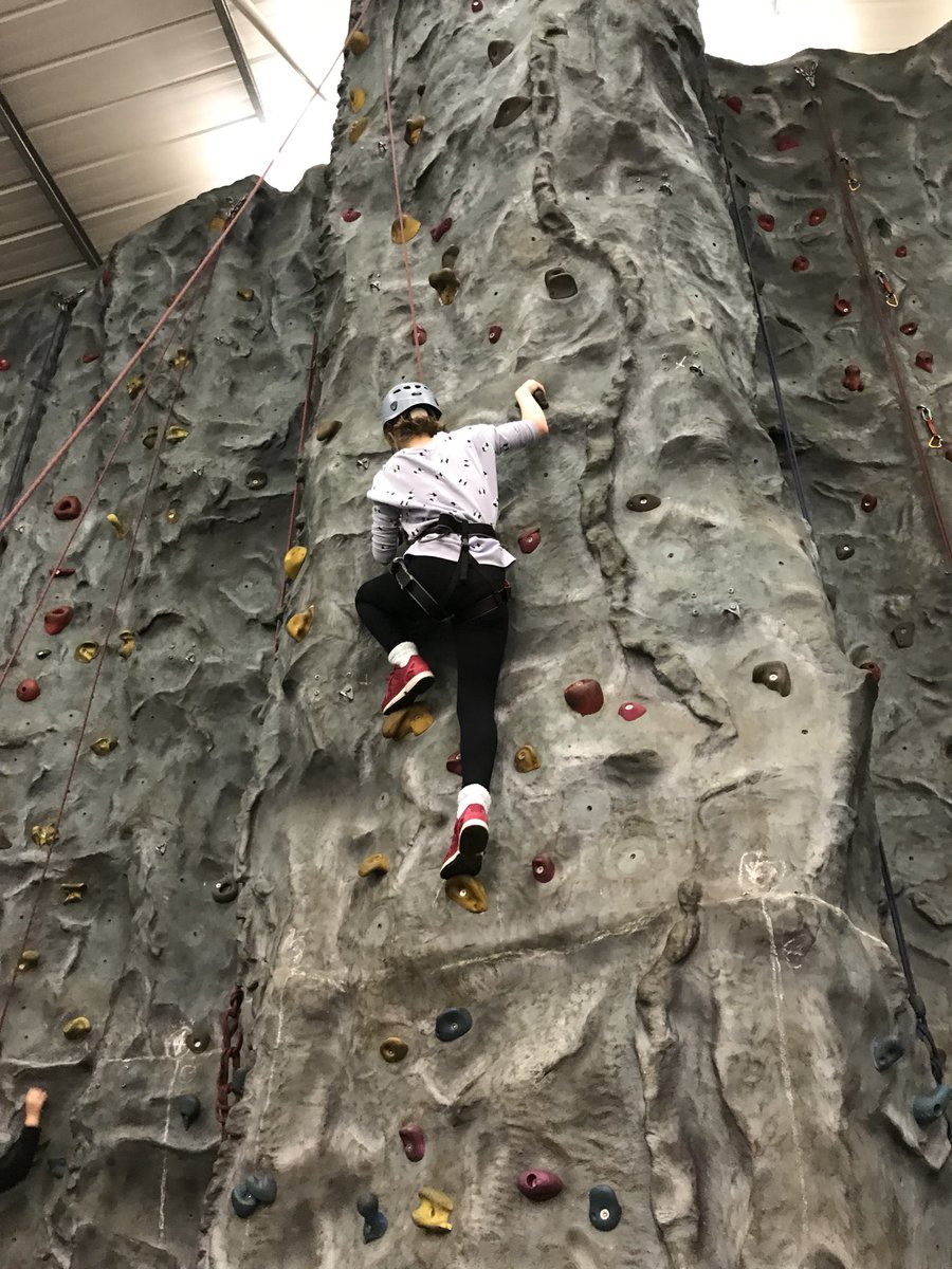 2ndHeyGuides's tweet photo. Busy busy busy! So much to tweet and so little time. We are loving our action packed camp! #GirlsCan #Camp #Challenges #Girlguiding https://t.co/Sgx71McszJ