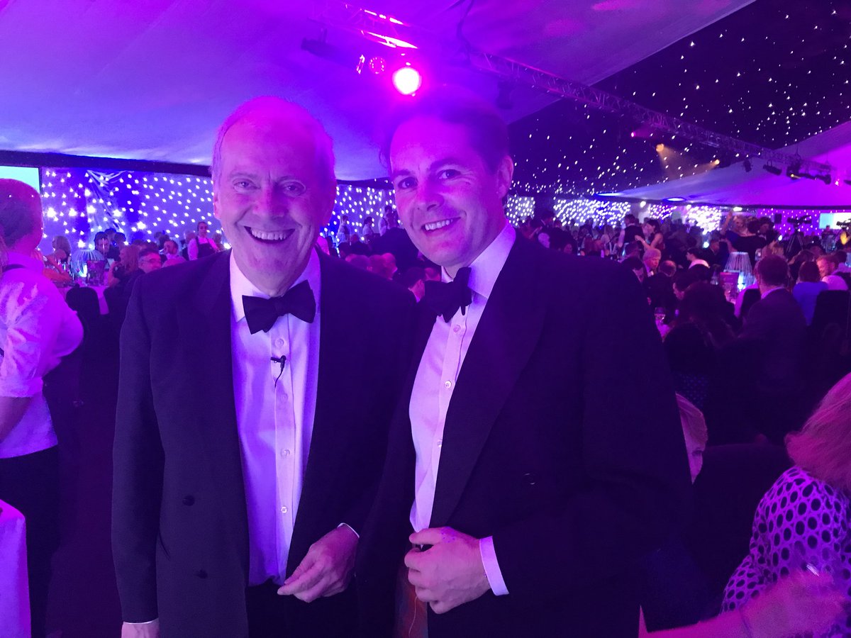 TayValleyVets's tweet photo. Harvey meets @GylesB1 @CourierBizAward 🙂 https://t.co/fJD5p4catG