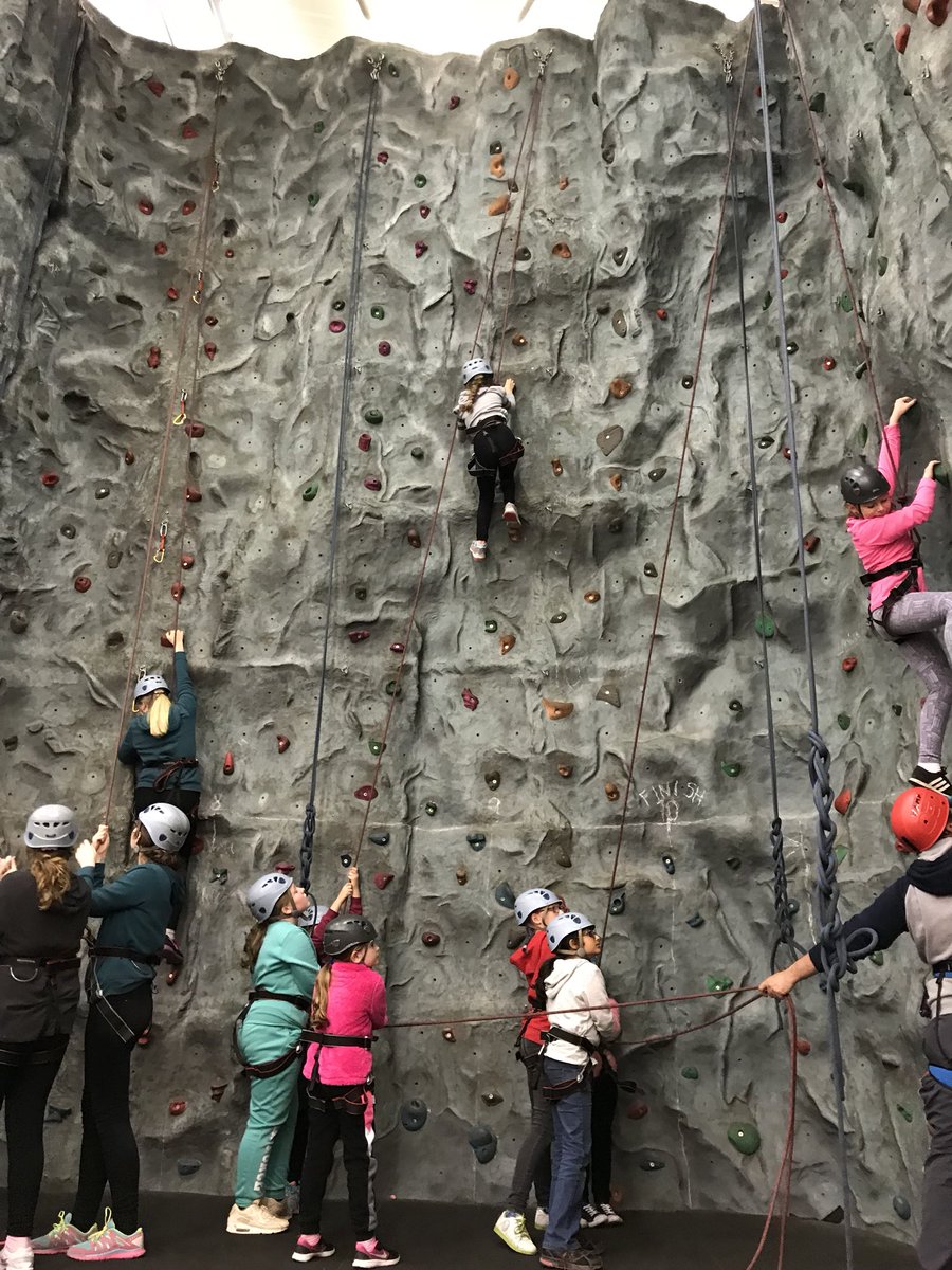 4thHeyBrownies's tweet photo. We’ve been so busy there’s barely time to tweet! Camp is going fantastic with an action packed day today. #GirlsCan #ChallengeYourself https://t.co/b3Ha2ZIGs6