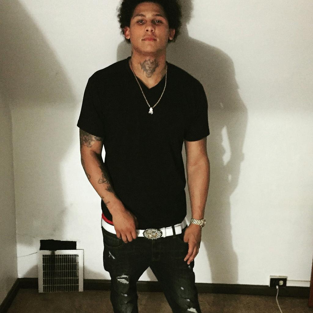 StatSantana's tweet photo. Gotta keep moving I ain't stopping 💯💸🔋 so many people that's behind meh🏃🏄🏋 https://t.co/Q65ZcpJdIW