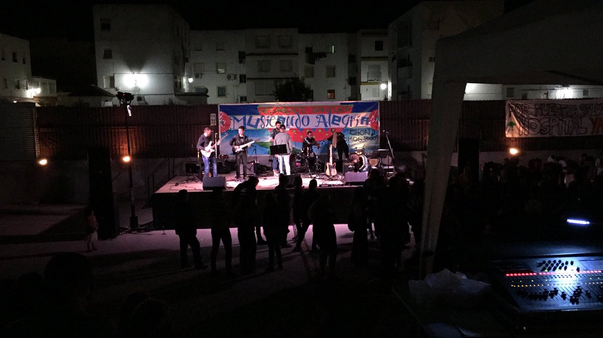 BlasterSound1's tweet photo. En barbate con movimiento satuka apunto de empezar mojama band https://t.co/t0LuEYrMYY