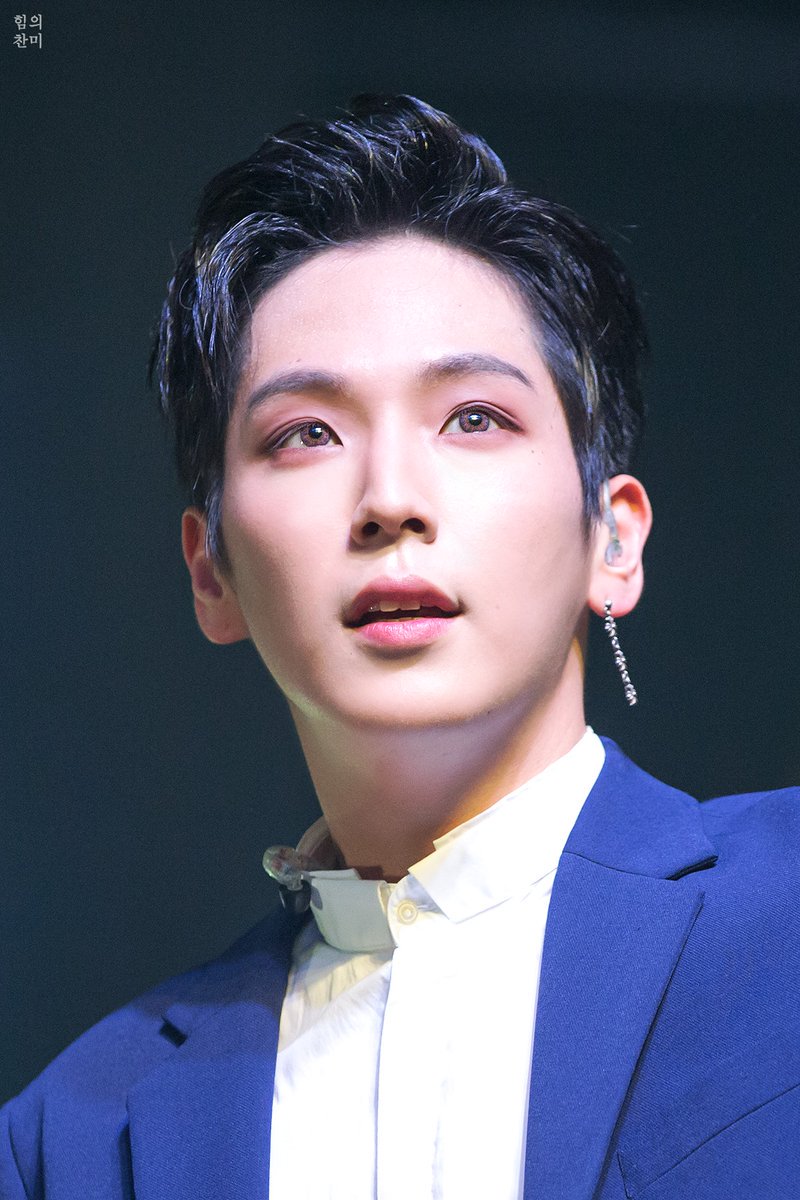 limonnaya_kana's tweet photo. I saw a person so beautiful I started crying;;;
#HimchanIsPerfect

©hymn_of_him https://t.co/gJmqIpujP0