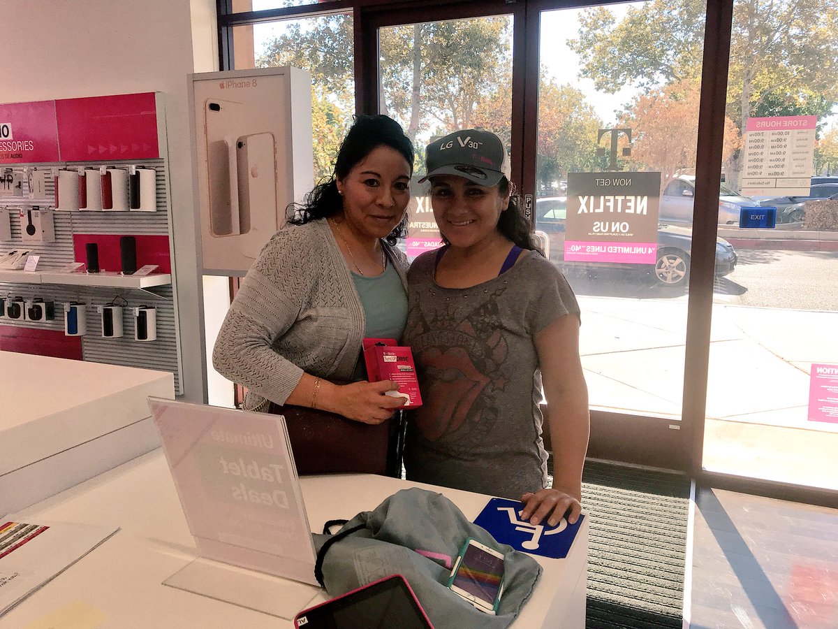 Aliebee95's tweet photo. Dilcia hooked these ladies up with a Sync-Up Drive, now they are ready to drive all over town ππ« #MountainViewMagic https://t.co/Jk5SWKYKbW