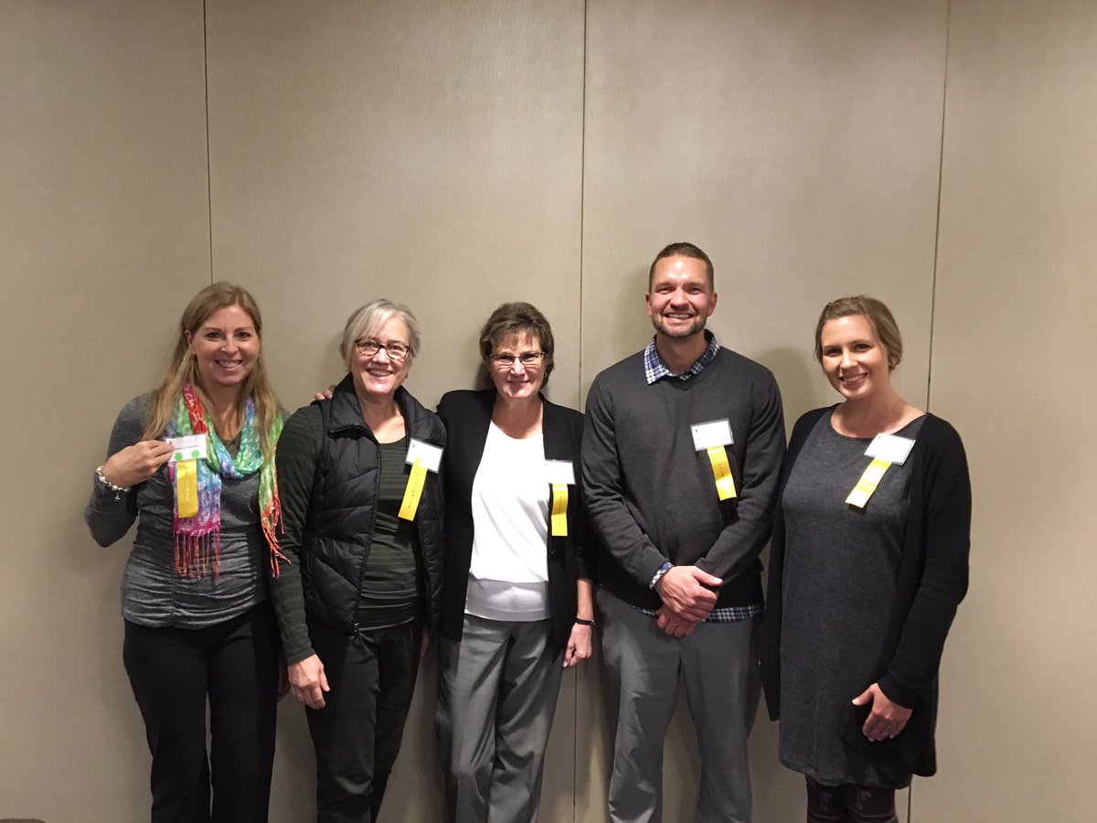 BrettLobben's tweet photo. FH EL team & principal @chytjan56 presenting at #MELEd2017. Relationships, Responsibility & Relevance @ForestHillsEP @EPS272 #WeInspireEach https://t.co/3magV5BaRl
