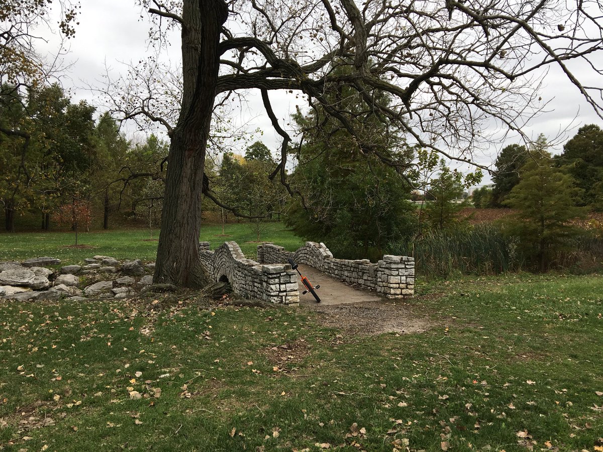 SomeplaceAnothr's tweet photo. Getting some low impact running in (unicycling) #forestpark #onwheel #outside #getoutside #bike #fixie #run #forestparkforever #stlouis https://t.co/YrAWEq5OLC