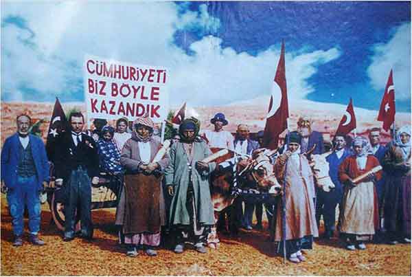 Milli birliğimizin ve Demokrasimizin Simgesi Cumhuriyetimizin 94.Yılı Kutlu Olsun.#29Ekim #Cumhuriyet #dpu #ggt 🇹🇷🇹🇷