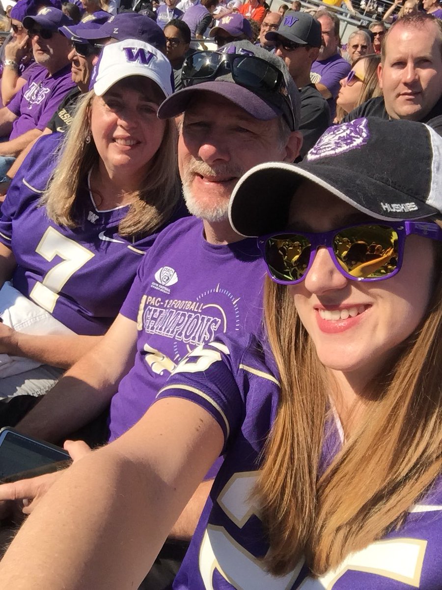 TheJayCanaday's tweet photo. Well worth the wait to enjoy your father's day gift, pops! #withthedawgs https://t.co/pUdKhTTxz8