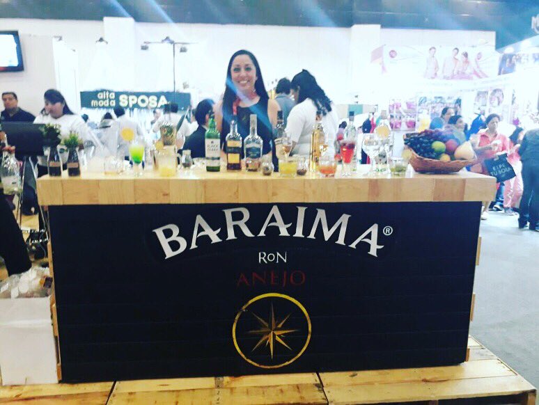Byle360's tweet photo. También nos encontramos en Expo tu boda; por su puesto con nuestros mejores cocteles de Ron Baraima #Byle360 https://t.co/R3Q83P8KNQ