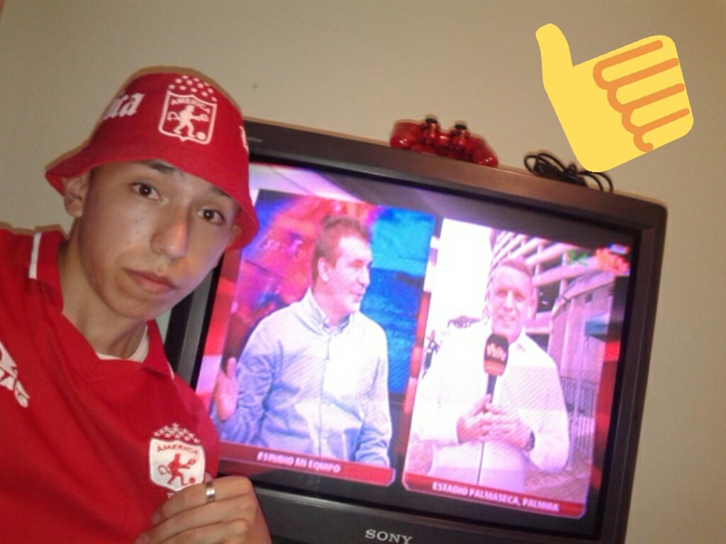 CarlosCstillo2's tweet photo. @MiEquipoWIN #fielAMIEquipo si dios lo quiere hoy gana la Mechita y si dios también quiere tambn yo me gano ese hermoso buso buen programa https://t.co/rvdvejDLps