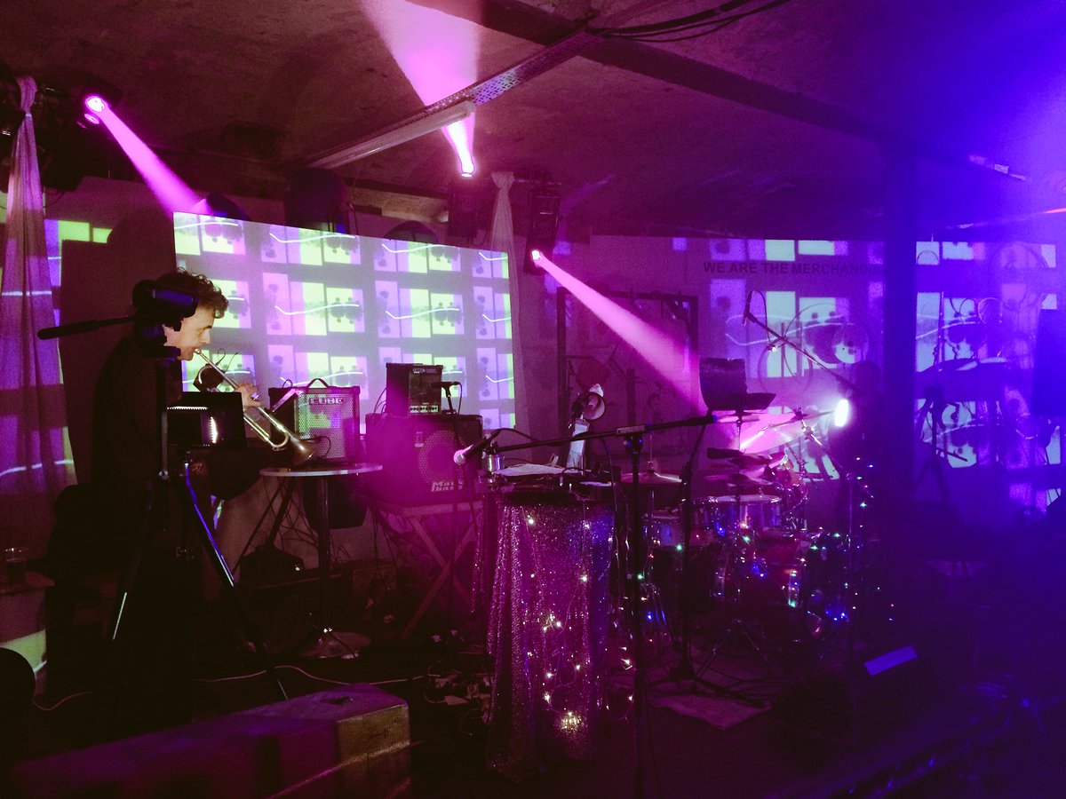 cornbrookcrt's tweet photo. Next up the Spaceheads with visual wizzardy by Jaime Lucy. Amazing evening tonight, & about to get a great closing! #MSF17 #AGrandExposition https://t.co/2aplYo0EOd