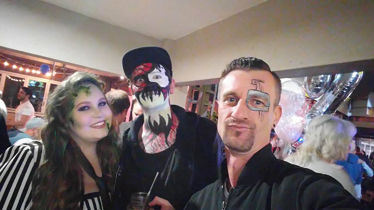 lifeflow247's tweet photo. Beetle juice, Venom and Cyborg 
Sexy Salsa Halloween party Party time at Salsa . Much love ✌😎 #salsaDOTD #OldElPasoSA https://t.co/GlNs00MODz