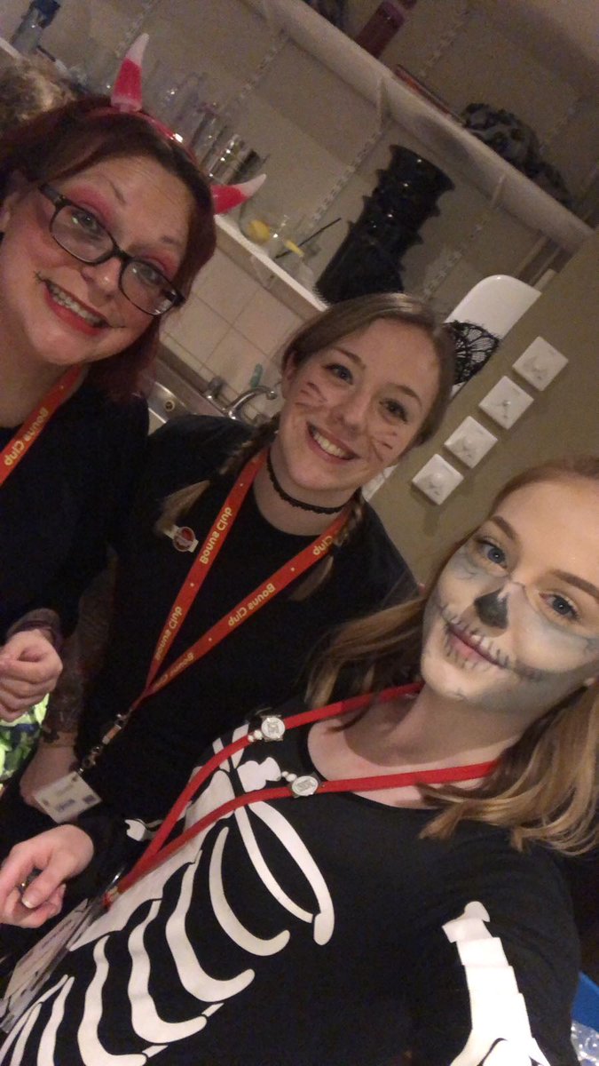 Great evening here at <a href="/brewersfayreGY/">Brewers Fayre GY</a> 🎃🎃 <a href="/kimberleaa/">kimberleaa</a> <a href="/chrislewis6/">Chris Lewis</a> <a href="/KaylsCarman/">kayleigh Carman</a>
