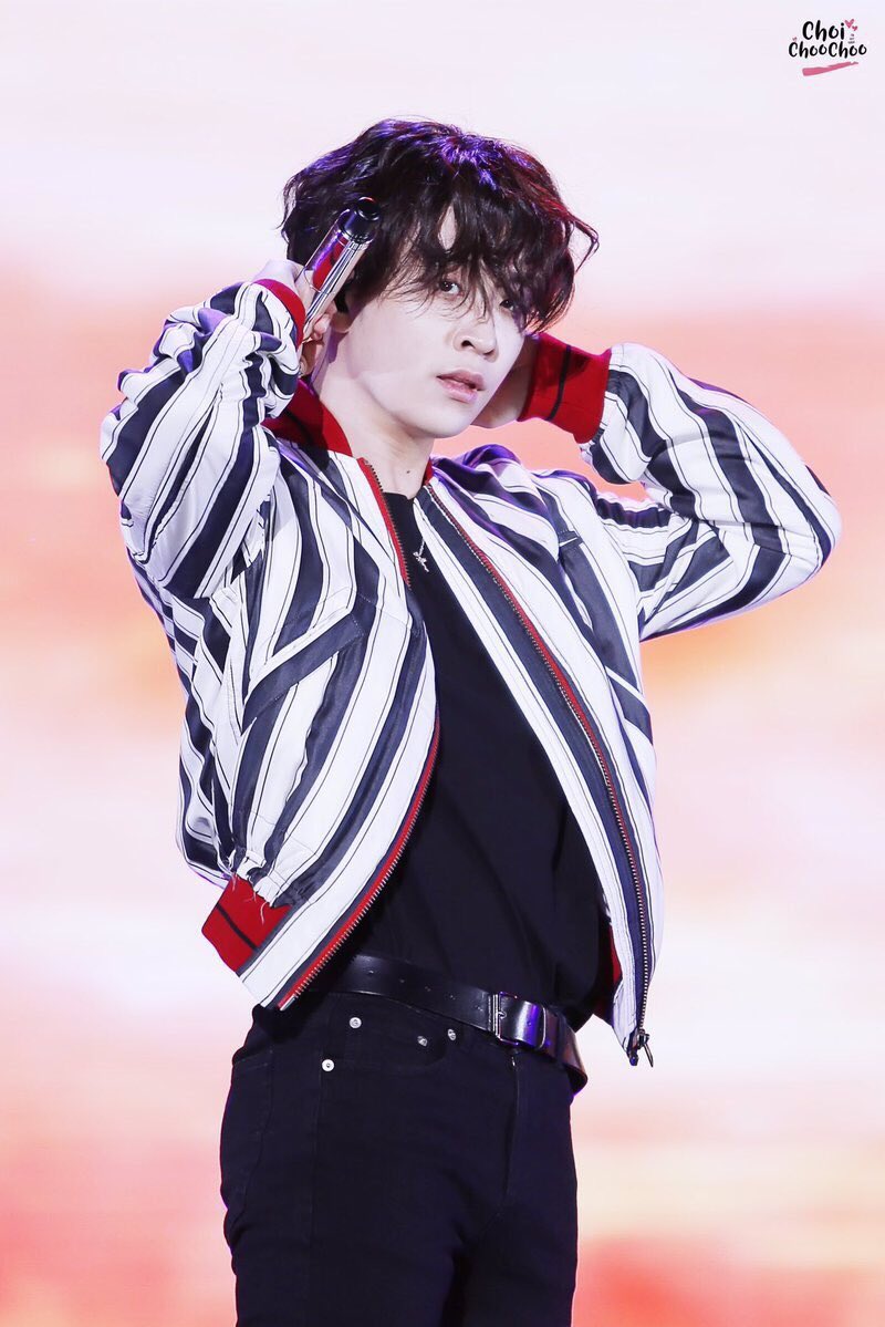 hqpgot7's tweet photo. Youngjae’s stylist deserves a raise. #GOT7
#YOUNGJAE
 #IGOT7 ❤️🐦 https://t.co/4mRbLTQPt6