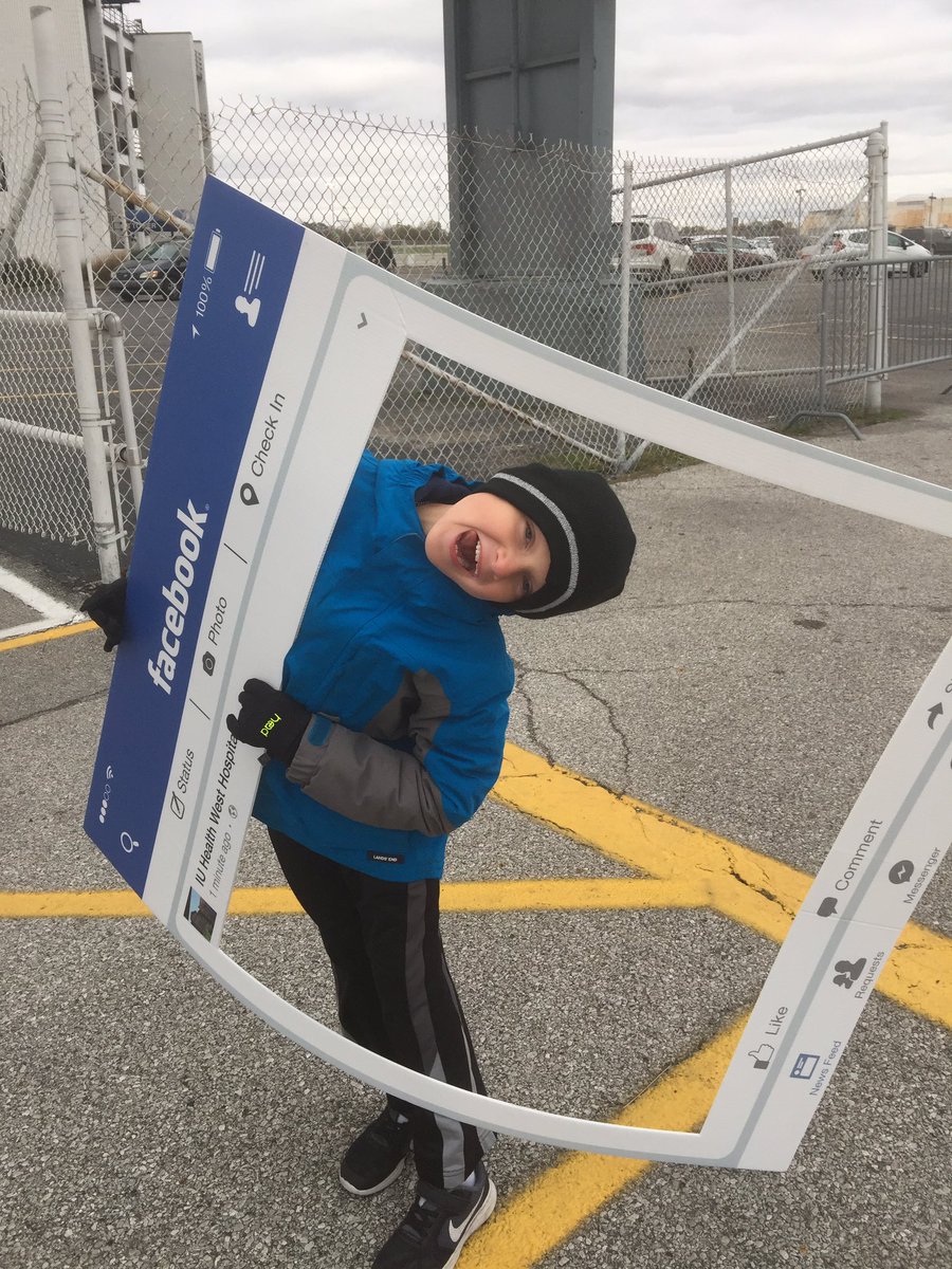 lofo_iuh's tweet photo. Supporting health, wellness, and activity @LucasOilRaceway for @B_Otrail @IUHealthWest https://t.co/7qyKwTe7tK