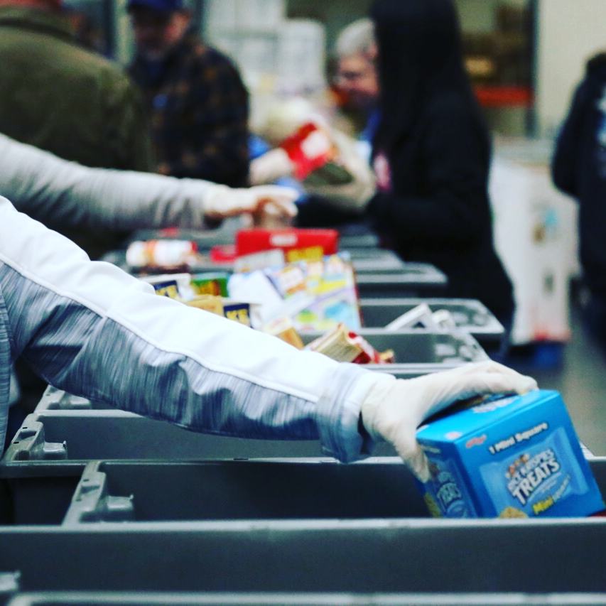 AmarilloCollege's tweet photo. AC staff helping the @hpfoodbank get ready for Thanksgiving on #ACcares day! https://t.co/YpqVIvkv5E