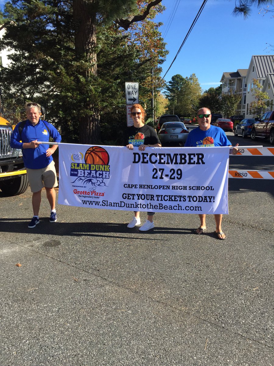 slamdunktobeach's tweet photo. Slam Dunk to the Beach was representing at the Seawitch Festival in Rehoboth Beach today! Did you catch us in the parade??? #SlamDunkDE https://t.co/TT9y1uNalP
