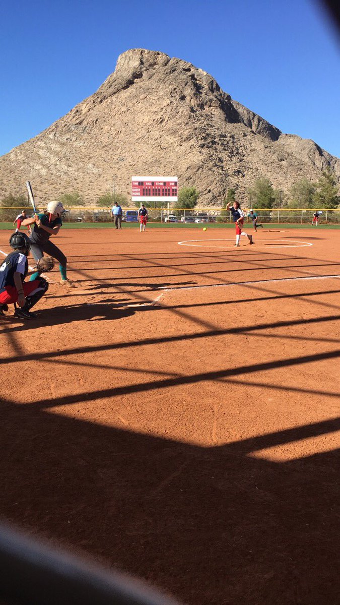 BakerWildcatSB's tweet photo. Another day in beautiful Las Vegas watching a ton of great softball! Scholarships for anyone that hits it over the mountain 😏 #CatchingCats https://t.co/dOGVALGxUU