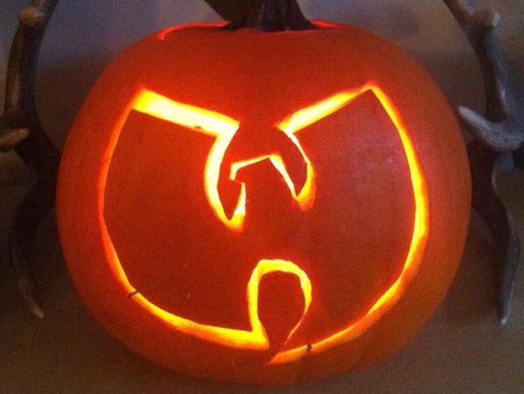 Tim_Burgess's tweet photo. Hal-wu-ween https://t.co/L16MiETdkM