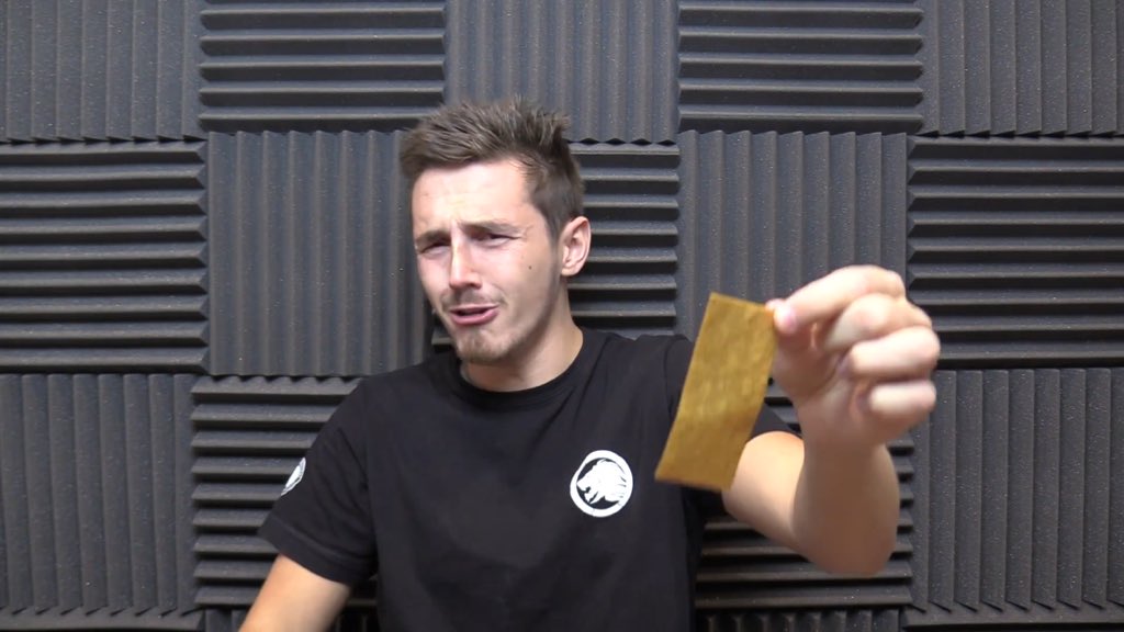 bhawk86's tweet photo. @ProSyndicate Seen as you liked that screen shot Tom @ProSyndicate here is one more Haha! Bloody brilliant that video. So funny! 😂😂👍what a legend! #sadios https://t.co/8DB1lqli2w