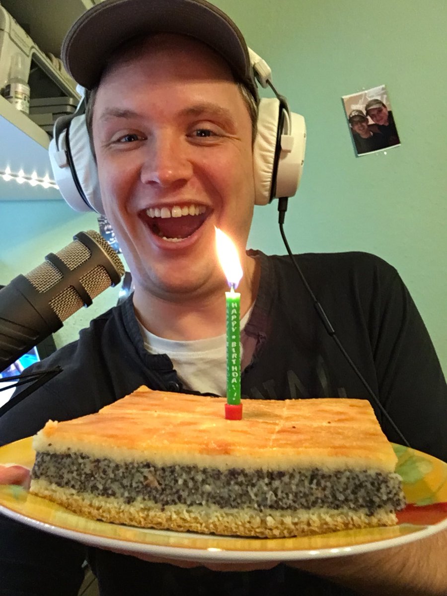 TribbleLP's tweet photo. #tribbleday @STOtiberius @OnkelDon @RedshirtRadio https://t.co/nQUfIXkSeM