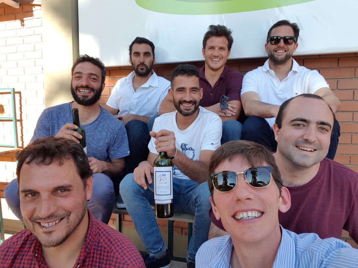 Doncata12's tweet photo. @Fedeserpa @FedeCassone Nosotros 15! https://t.co/DF4j82wPor