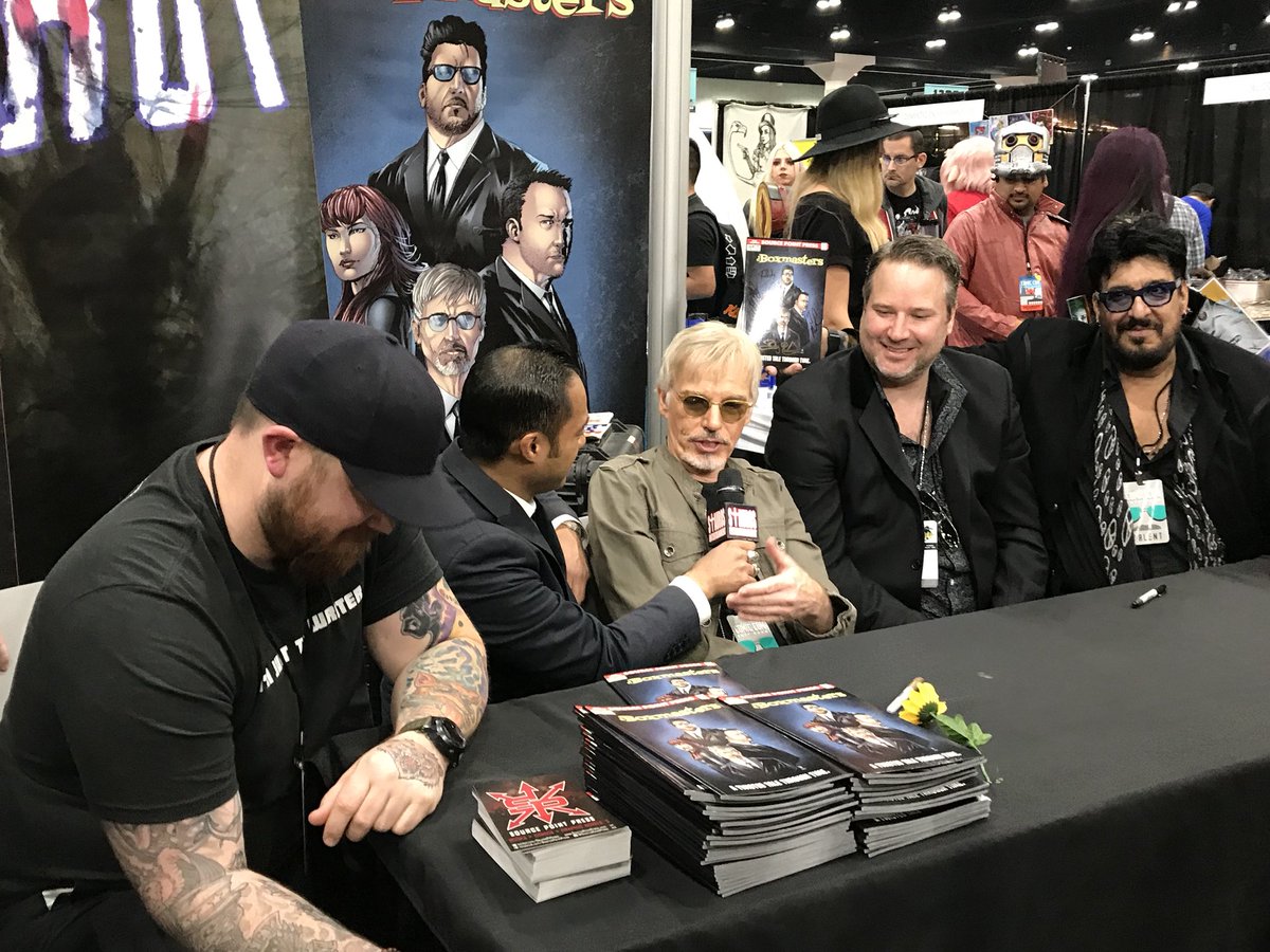 JoshuaFrantic's tweet image. #BillyBobThornton &amp;amp; #TheBoxmasters signing at the #sourcepointpress booth! 🙌 @StanLeeComicCon #stanleesLAcomiccon
