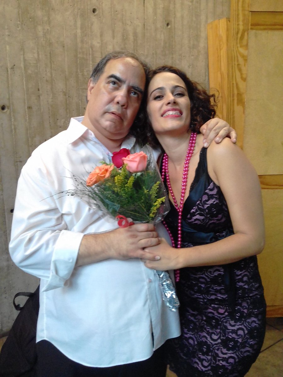 AlemaniaVzla's tweet photo. Maravilloso #Berlineando hoy en el @CculturalChacao con el maestro @aquiles_baez y la estupenda voz de @ilianatcanta #MesDeLaCulturaAlemana https://t.co/xhfVZXn2YX