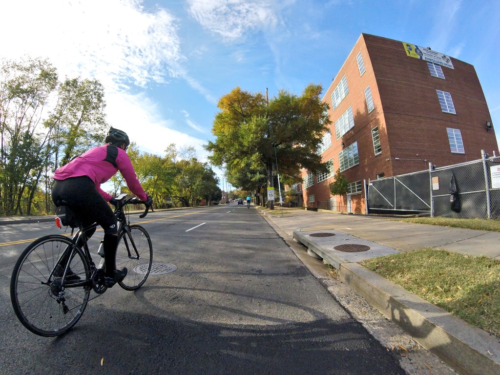 ohbike's tweet photo. We saw a big tree, rode up a hill, over a bridge & through a tunnel on today's #bikedmvloop ride! #bikedc #bikemd #bikeva #bikedmv #ohbtc https://t.co/53MbiIsEiI
