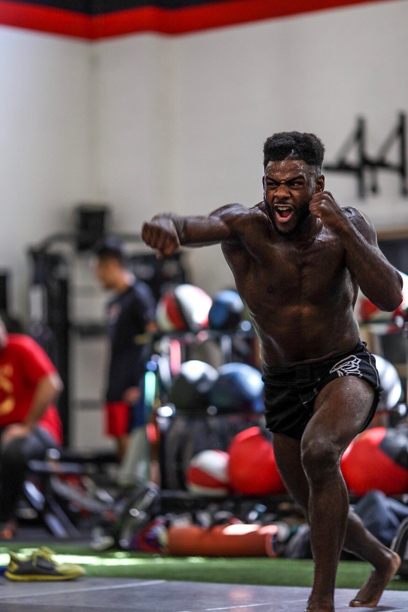 funkmasterMMA's tweet image. December 9th is a hat trick 🎩
———
#PIWCO #FunkJitsu #Dec9