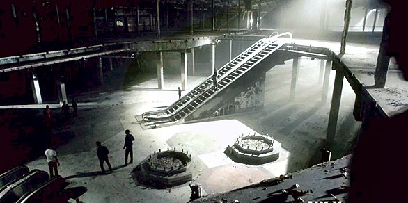 updateswiftbr's tweet photo. O video clipe de "...Ready For It?" foi filmado em um shopping abandonado na Califórnia. https://t.co/WF5R2hKTbB