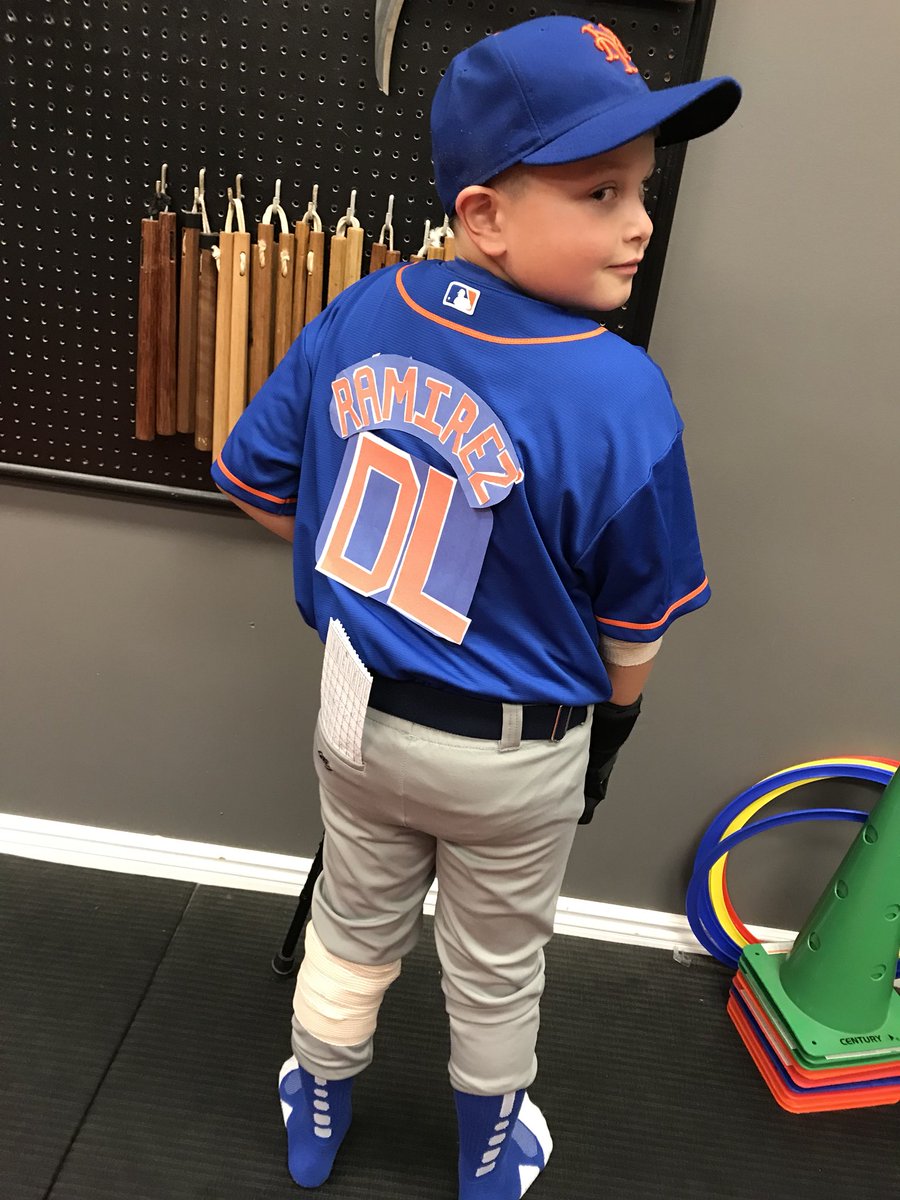 KarateManMase's tweet photo. One of my students repping the #Mets #RayRamirez #LGM #Halloween @alanhahn @HDumpty39 @TheClemReport https://t.co/O5jULA9S8C